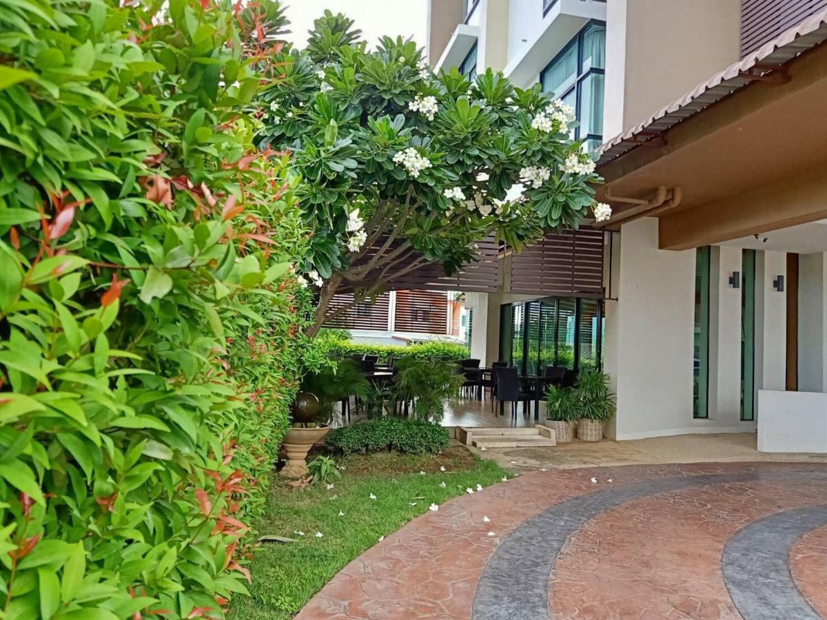 Abizz Hotel Lampang Airport Exterior foto