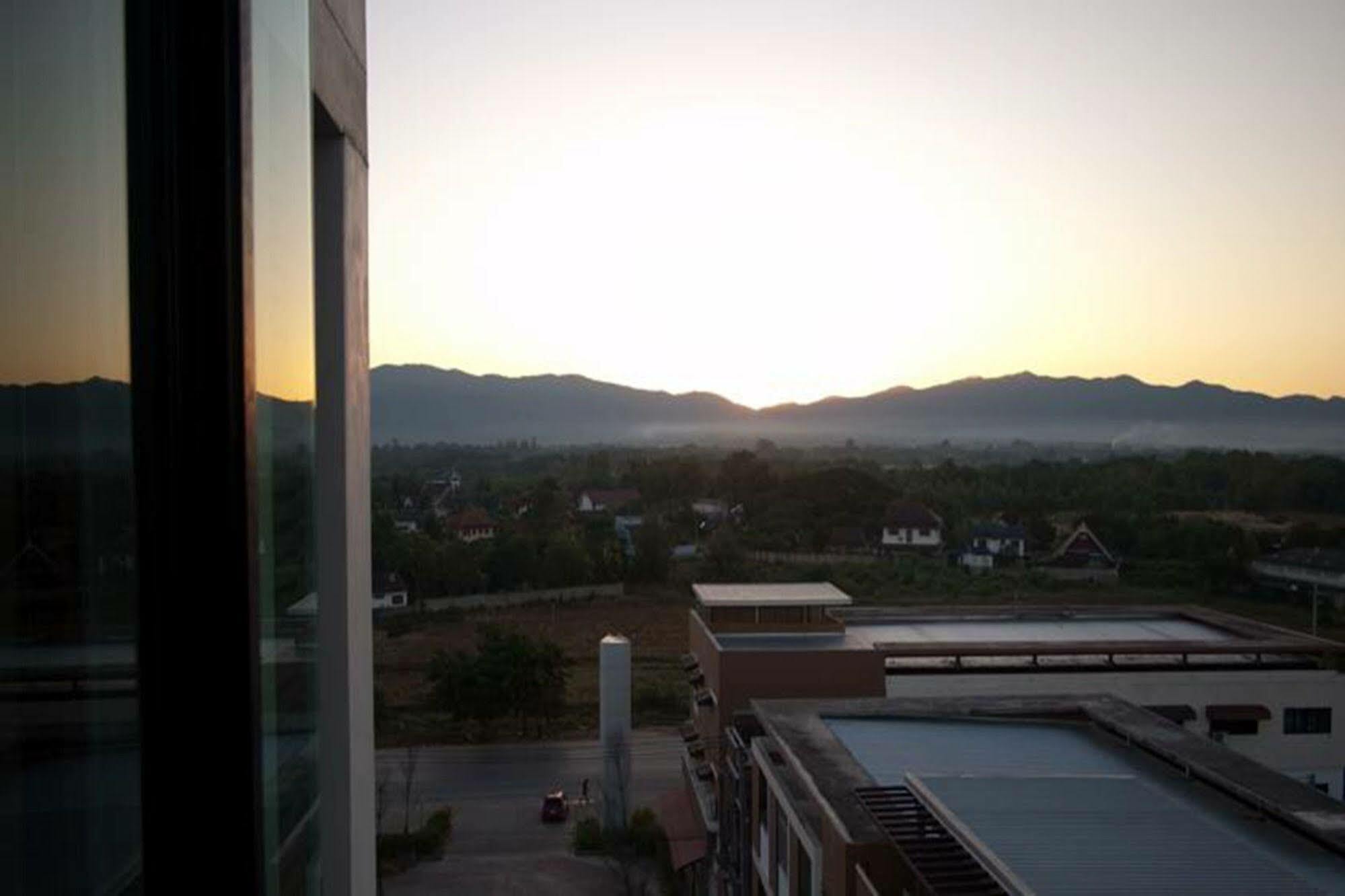 Abizz Hotel Lampang Airport Exterior foto